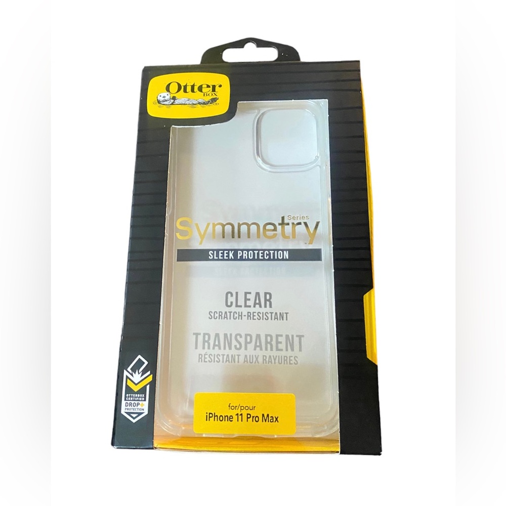 iPhone 11 Pro Max and iPhone Xs Max Otterbox Case
Symmetry Series Clear